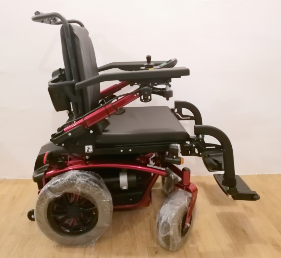 Wózek inwalidzki z napędem elektrycznym